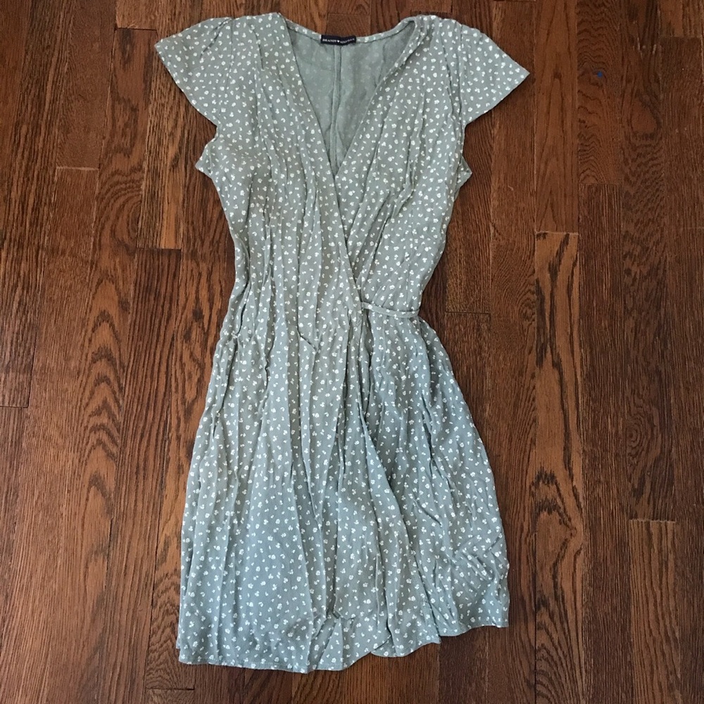 Brandy Melville wrap dress